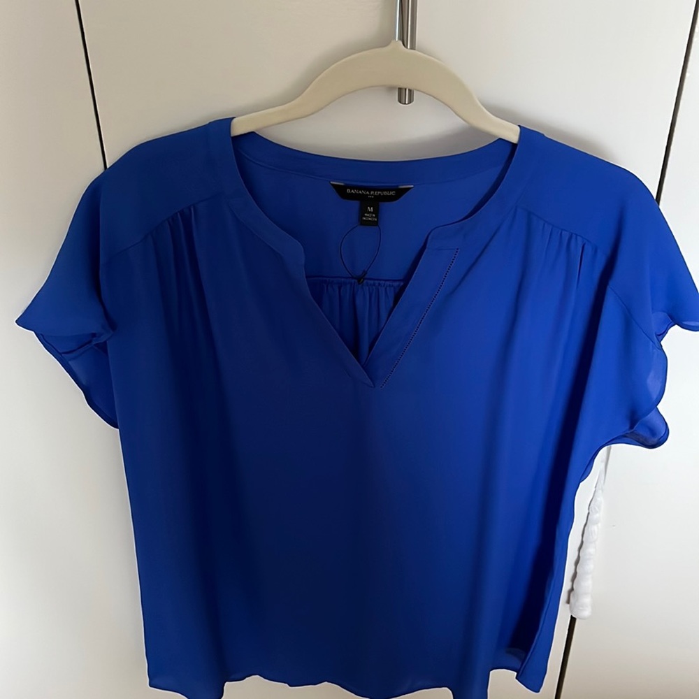 NWOT _ Banana Republic Blouse